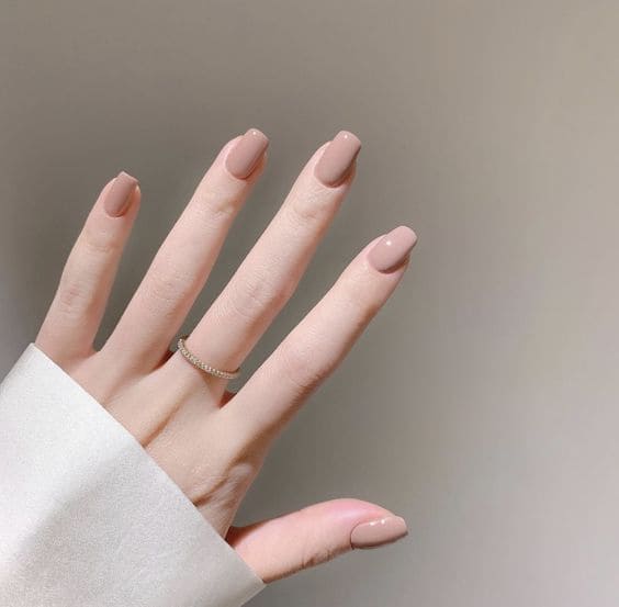 Mẫu nails đẹp cho cô dâu chụp ảnh cưới